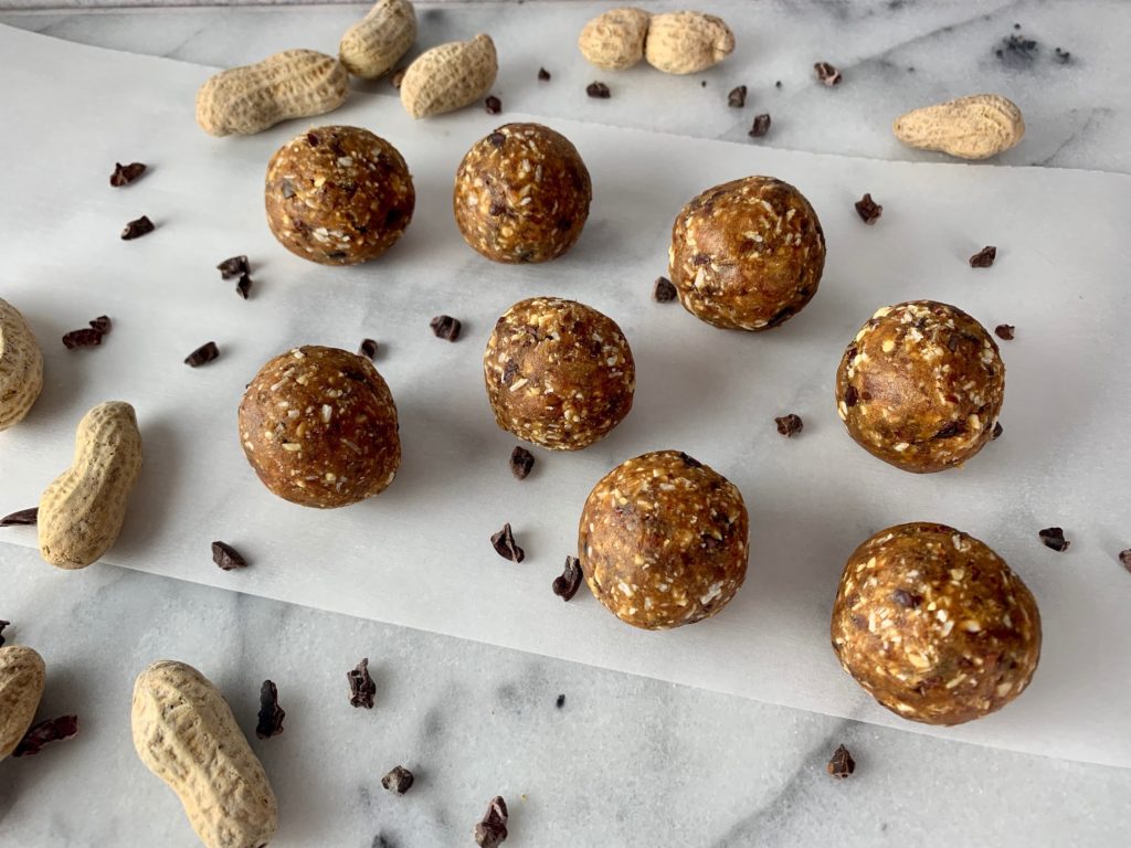 peanut powerballs, vegan energy balls